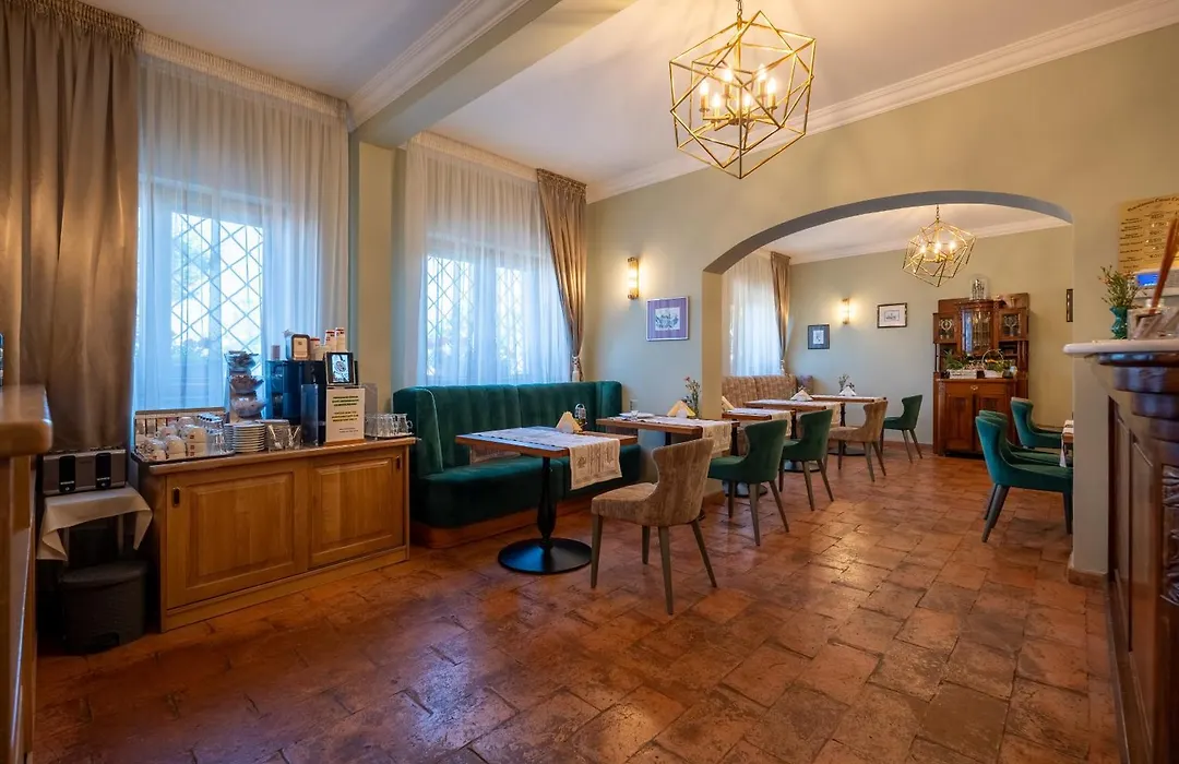 Pensiunea Casa Cranta-1