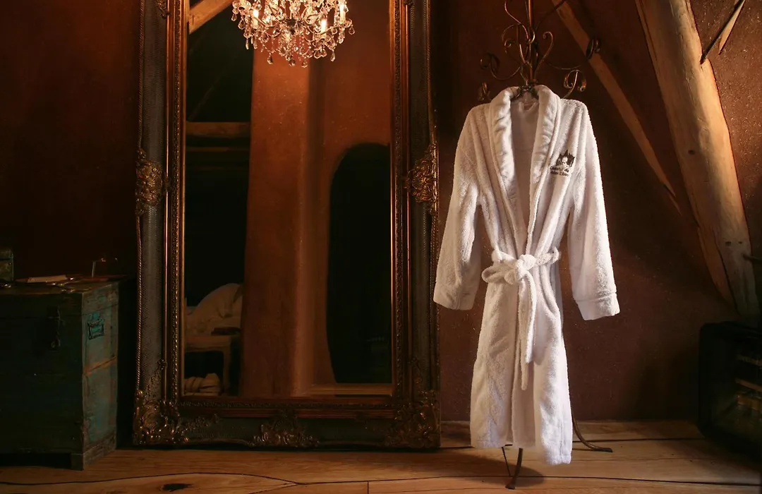 Castelul De Lut - Eco Boutique Guesthouse (Adults Only)-1