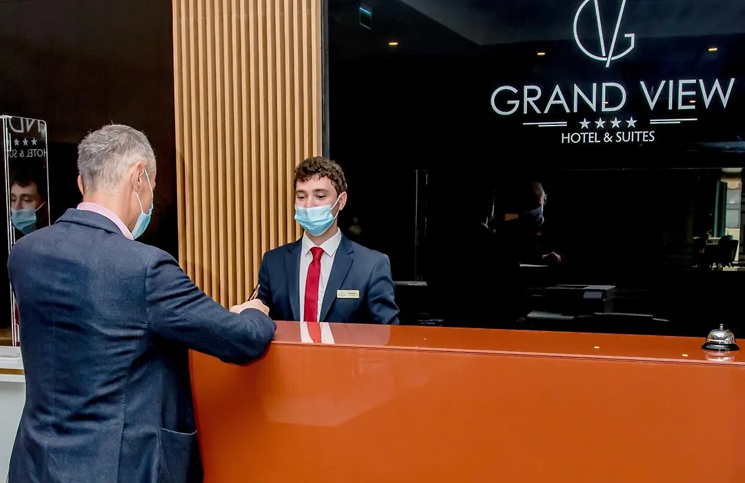 Grand View Hotel & Suites Copou-1