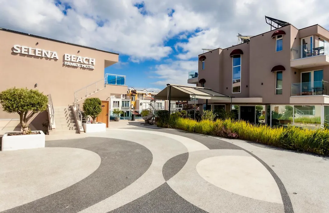 Selena Beach Family Hotel-1