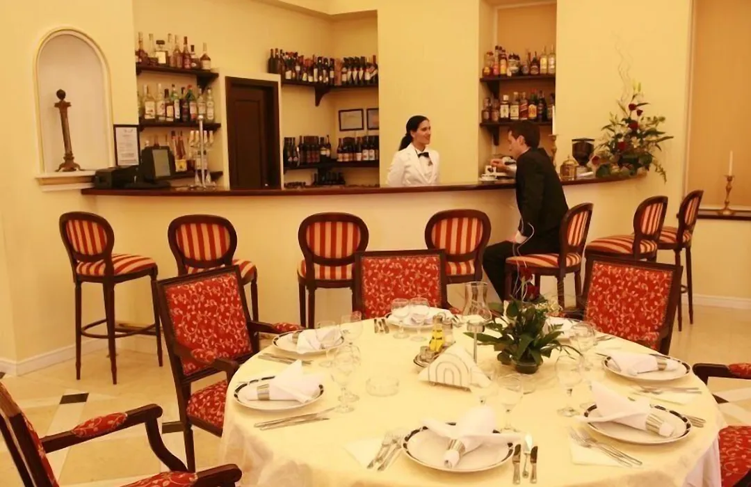 Grand Hotel Traian-1