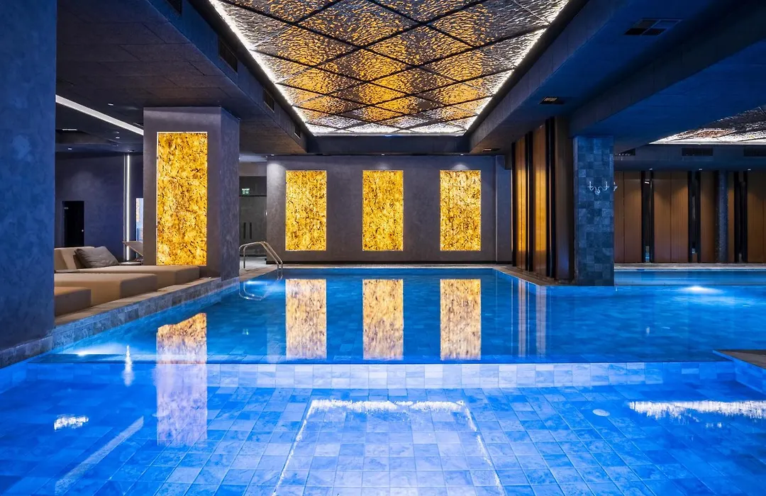 Premier Luxury Mountain Resort-1