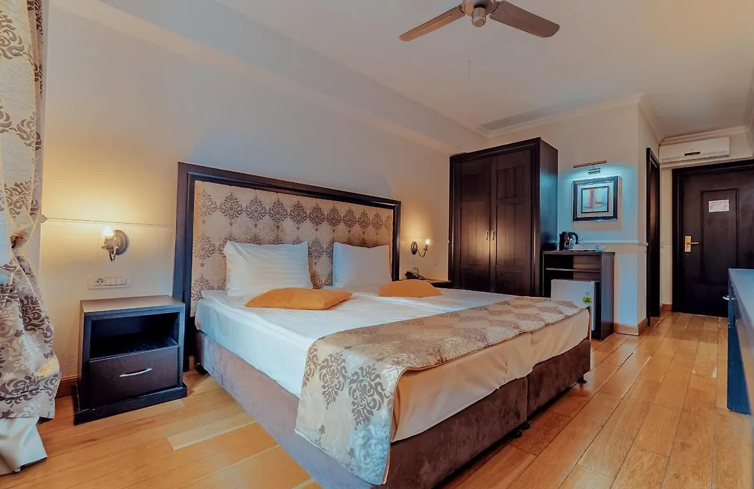 Rizzo Boutique Hotel-1