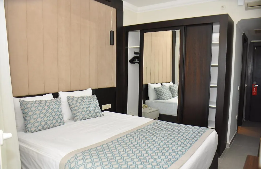 Lrs Hotels Lake River Side Hotel & Spa-1