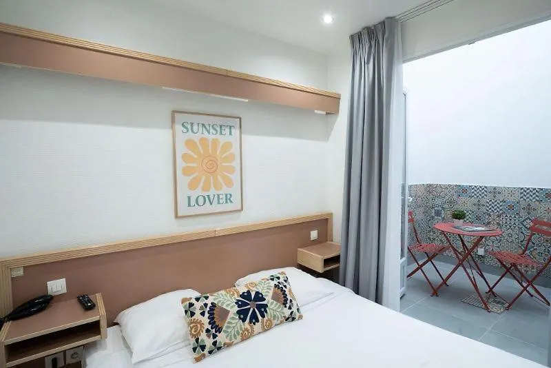 Hotel Edgar Quinet-1