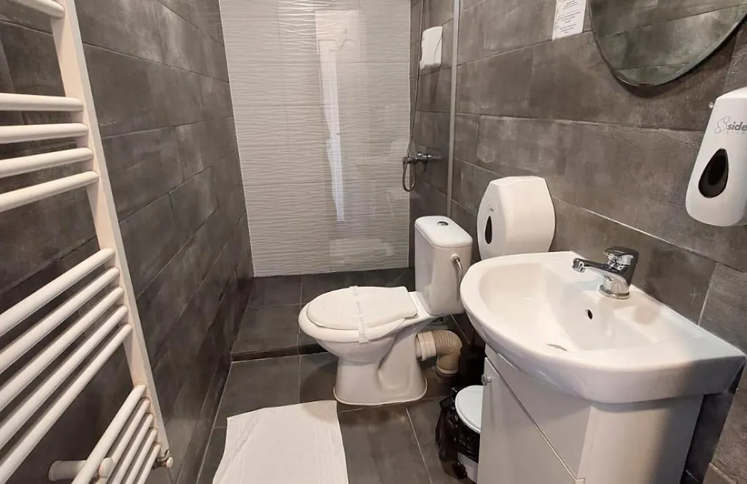 Carnival City Hotel Oradea-1