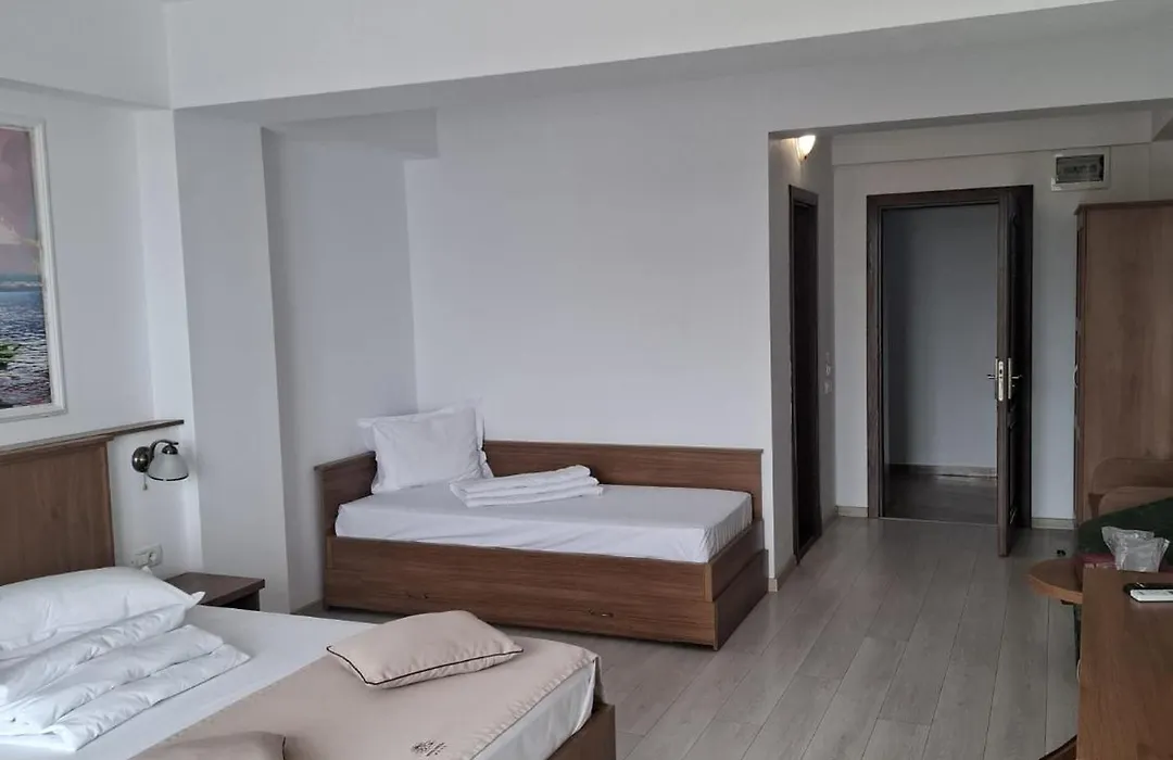 Hotel Insula-1