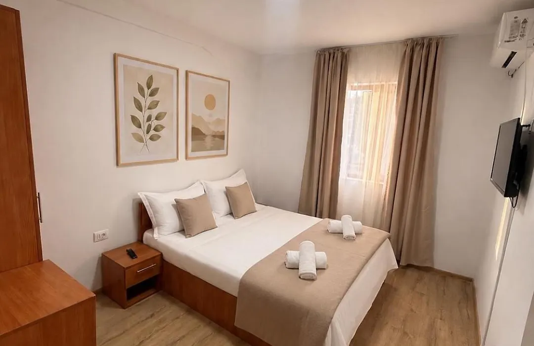 Hostel Oltenia-1