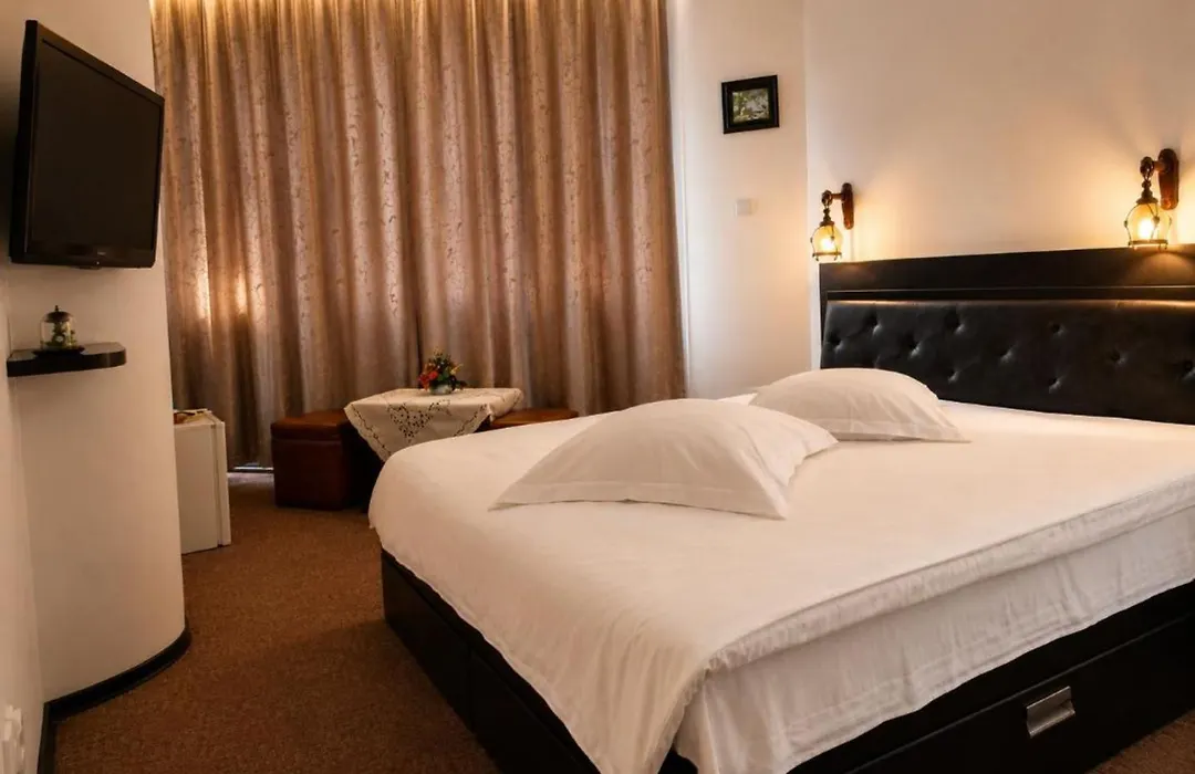 Millenium Castle Sibiu - Parking On Site - Bikers' Haven In The Heart Of Romania'S Legendary Roads - Rest In Comfort #-1