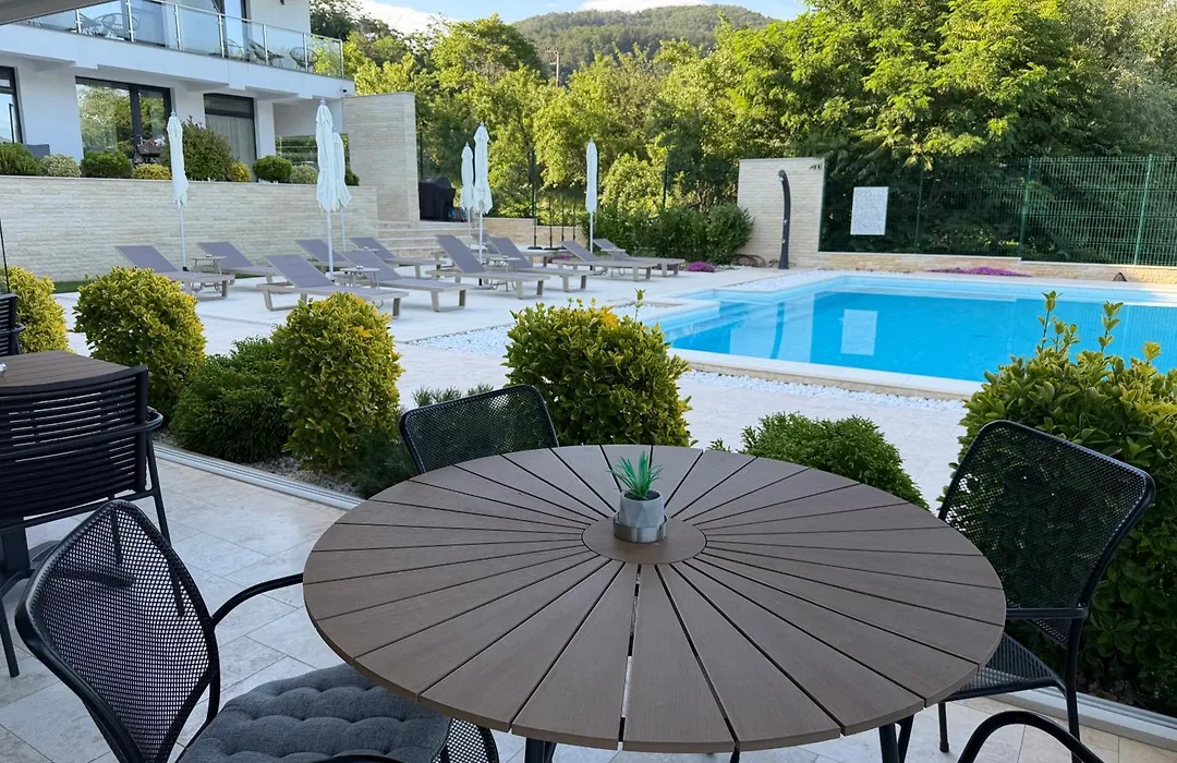 Yrys House - Adults Only-1
