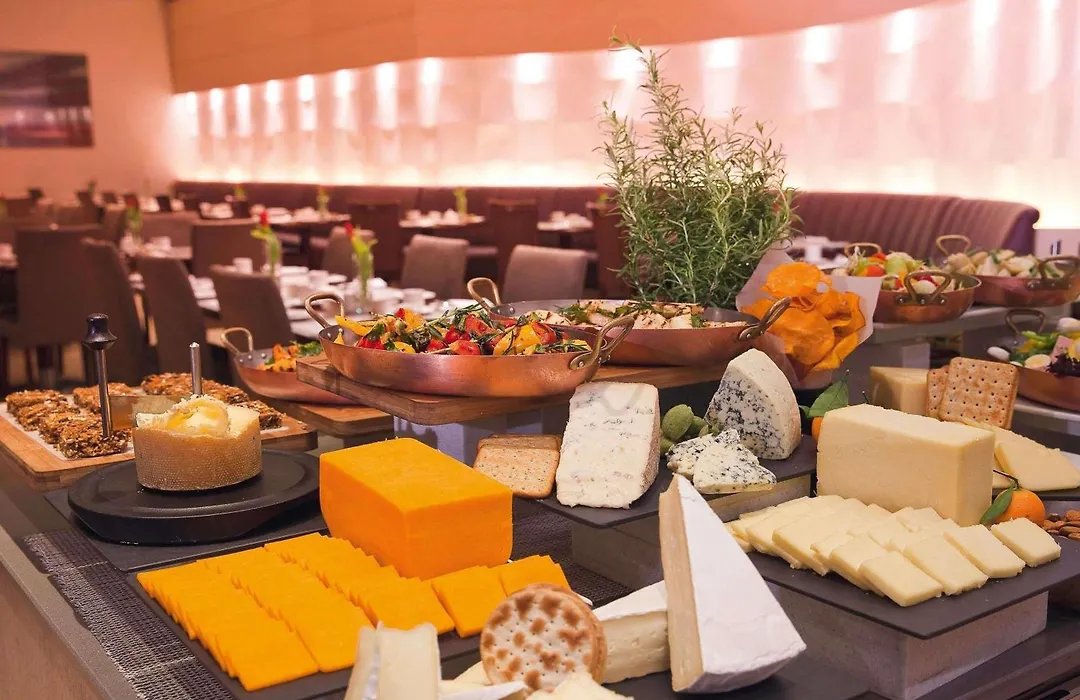 Moevenpick Hotel & Apartments Bur Dubai-1