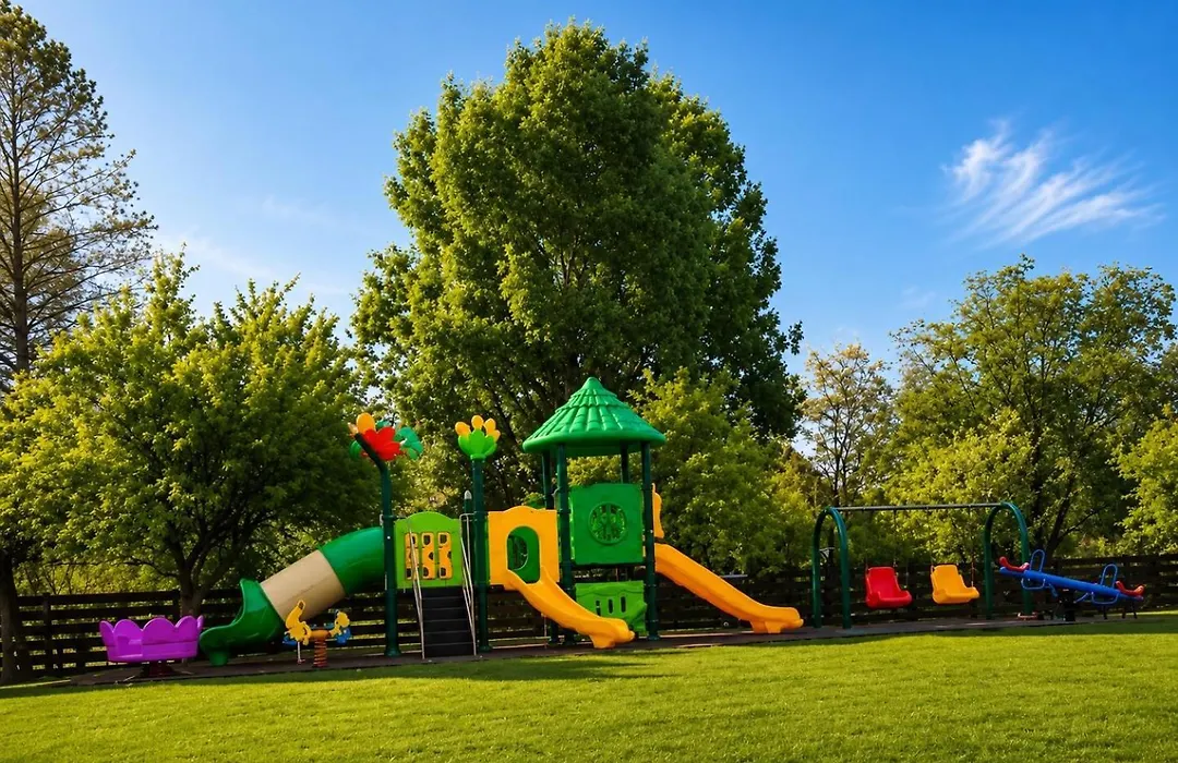 Garden Retreat (Adults Only)-1