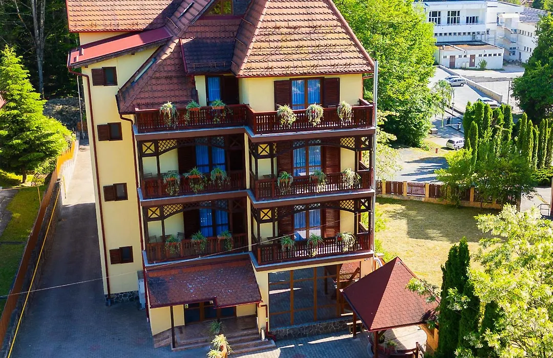 Vila Aura-1
