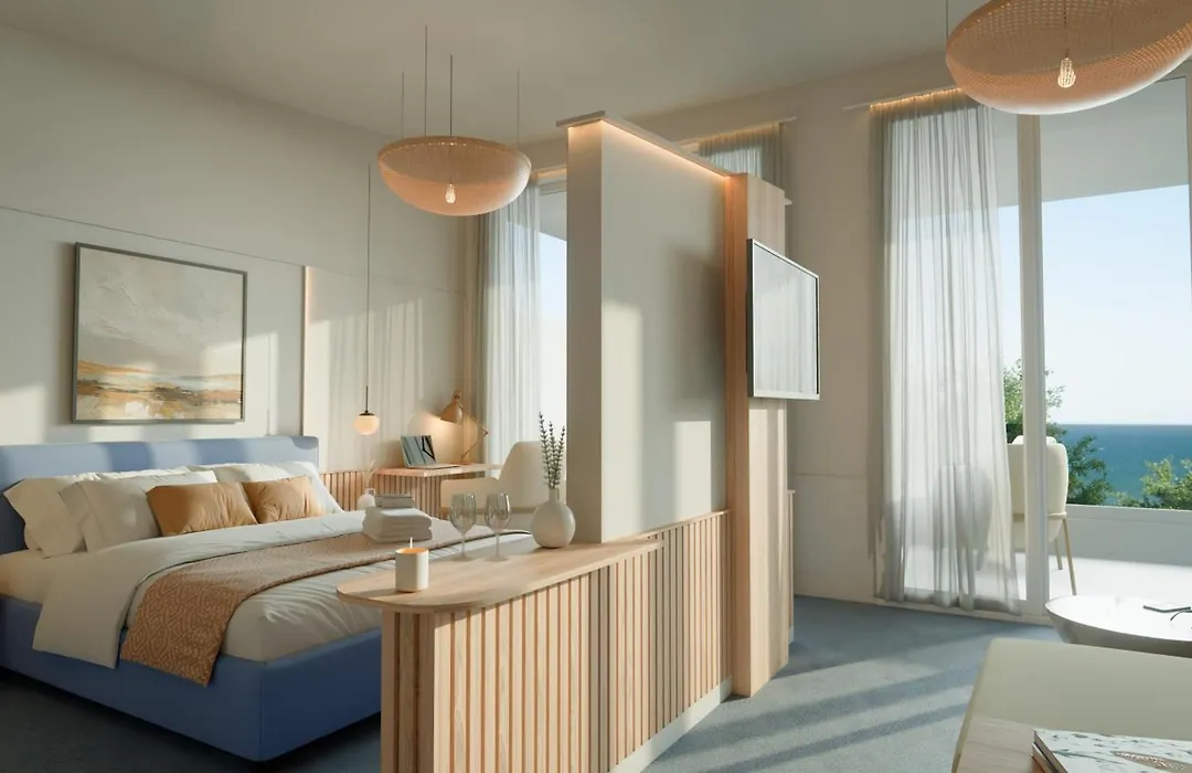 Compass Hotel-1