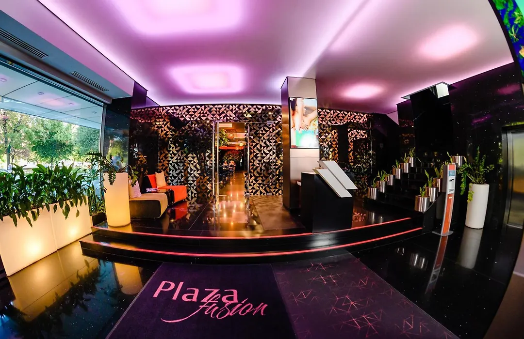 Plaza V Hotel-1