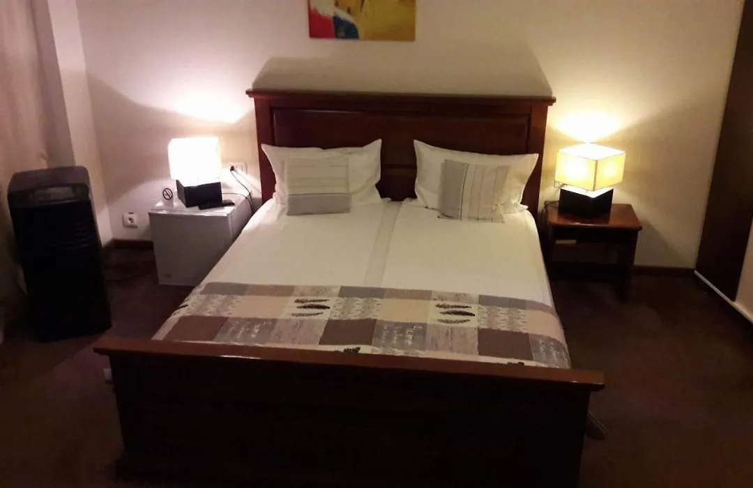 Hotel Oxigen Petrosani-1
