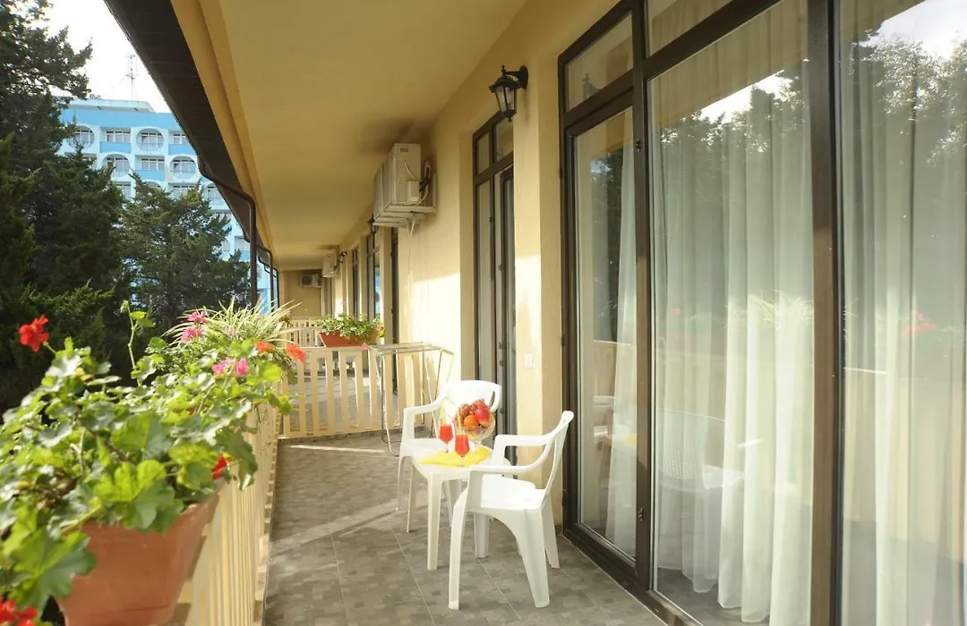 Hotel Pinguin-1
