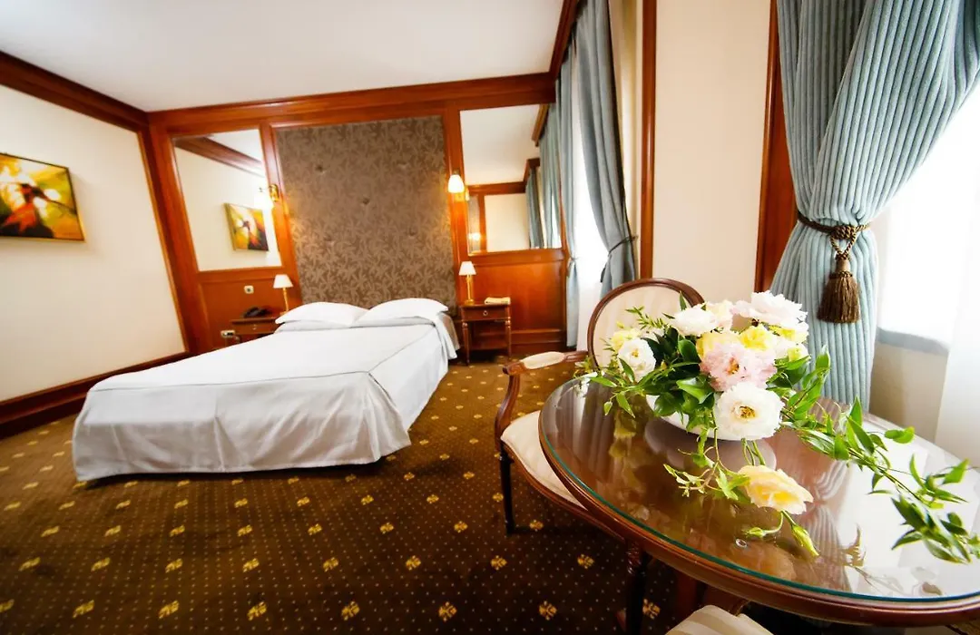 Hotel Select-1