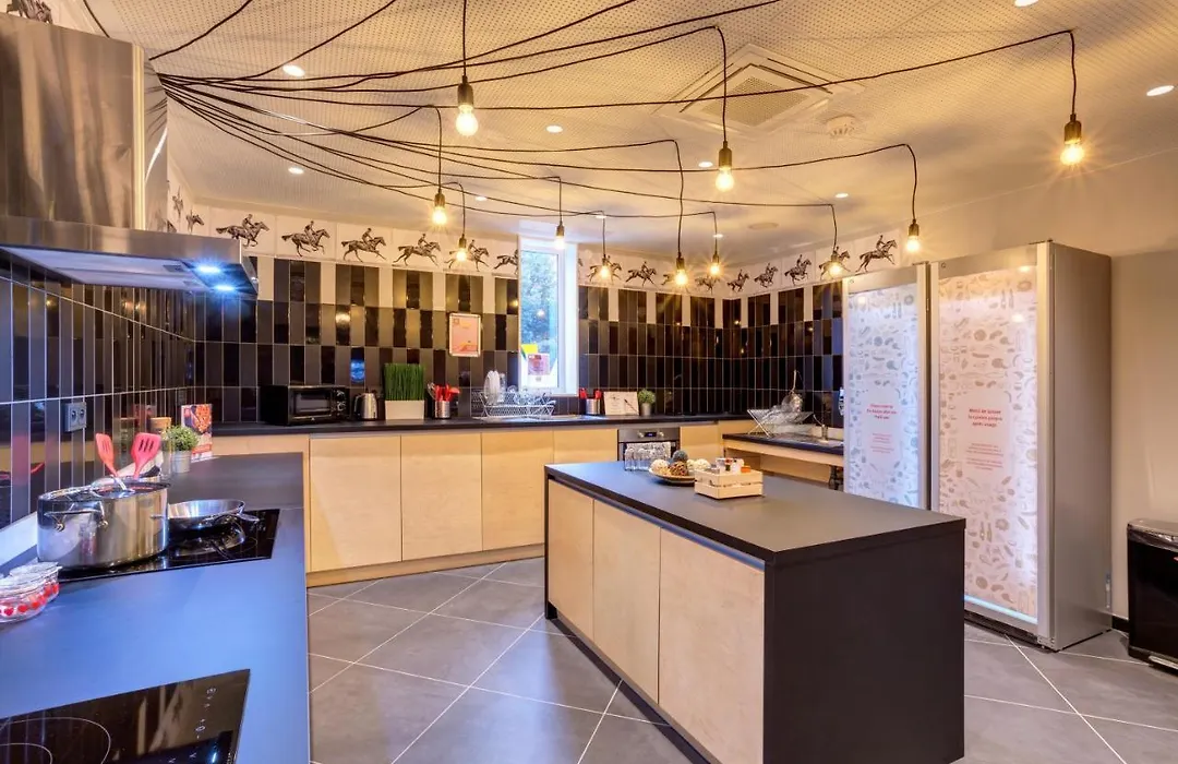 Meininger Hotel Lyon Centre Berthelot-1