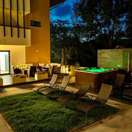 Velvet Home-2
