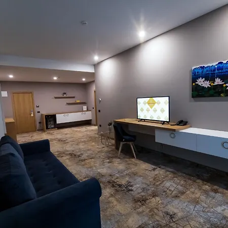 Grand View Hotel & Suites Copou-2
