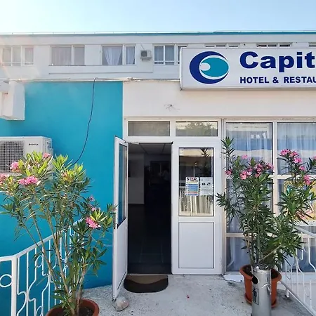Hotel Capitol-2