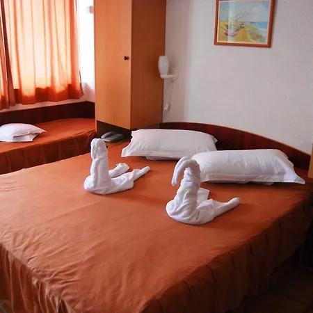Hotel Delta-2