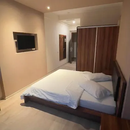 Star Hotel-2