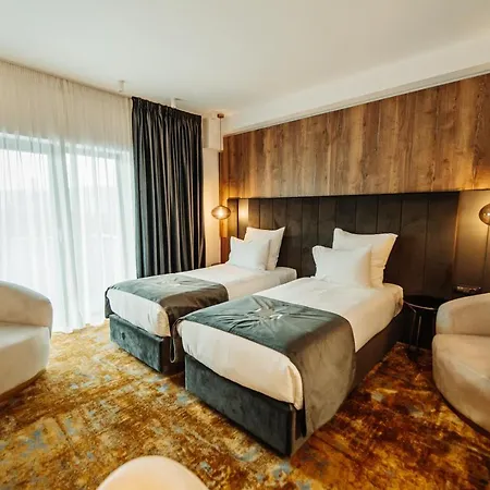 Iza Hotel-2