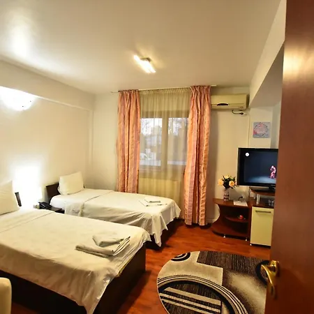 Hotel Euphoria-2