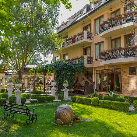 Family Hotel Gold Pearl (Adults Only)-3