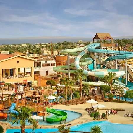Coral Sea Aqua Club Resort-3