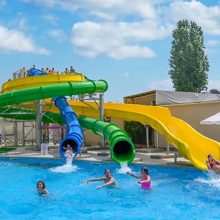 Hotel Glarus Beach& Aqua Park-2