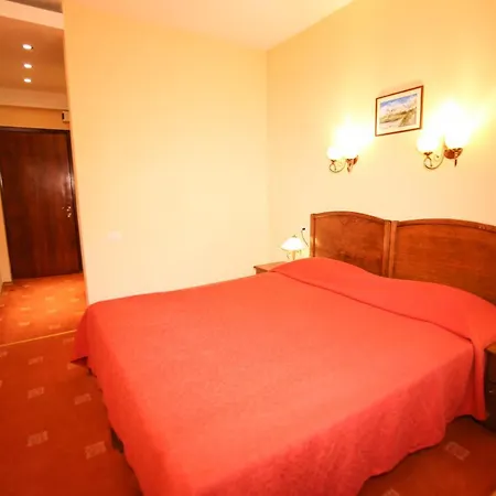 Hotel Piatra Craiului-2