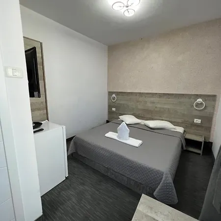 Hotel Minion-2