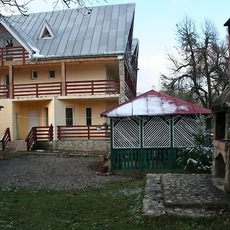 Pensiunea Nadine-2