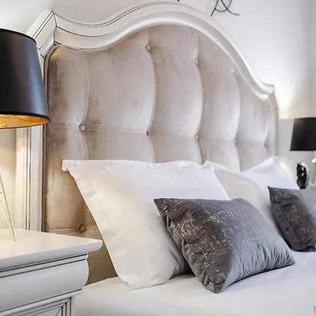 Tesa Boutique Hotel-3