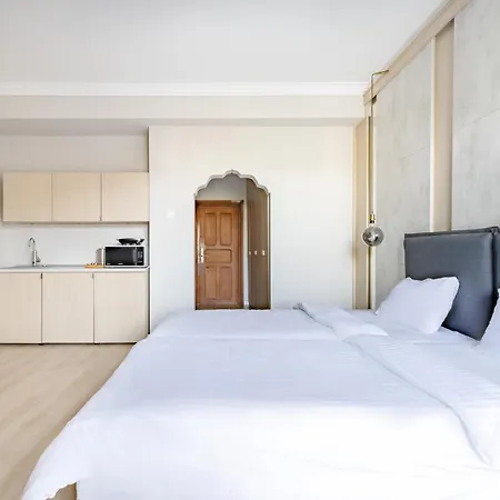 Piccolo Mondo By Citybookings-3