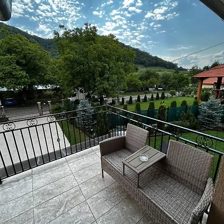 Casa Larisa-3