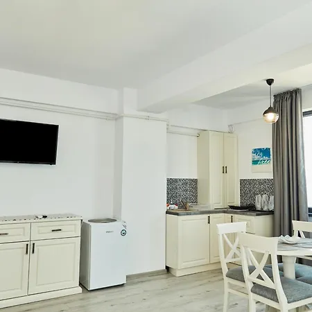 Apartments Excelsior Mamaia Nord-3