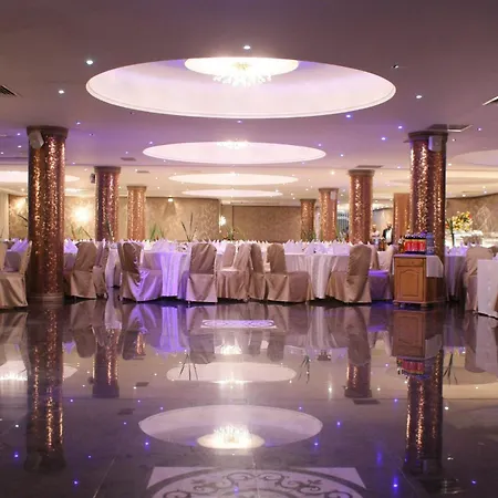 Hotel International-2