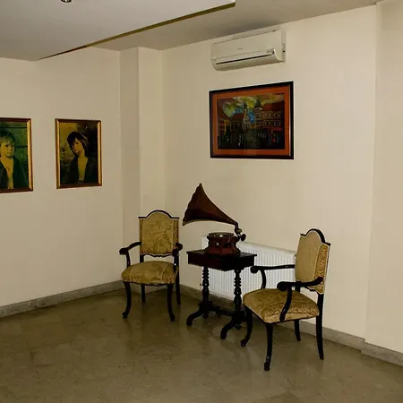 Hotel Seven-2