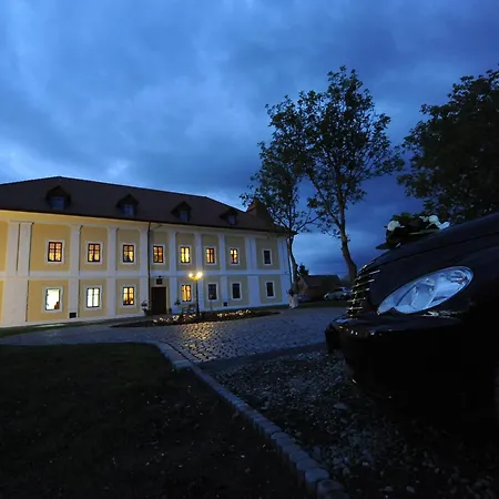 Castel Haller-2