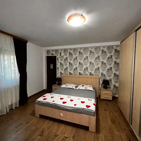 Vila Rafael Si Robert-2