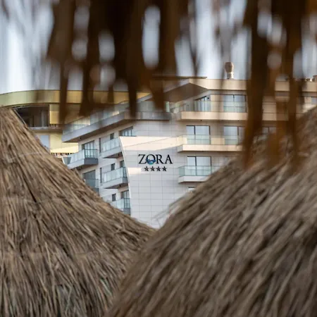 L&C Beach Home By Zora Apartament,Pe Plaja-2