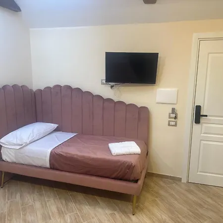 Attic Room-2