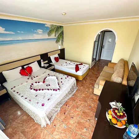 First Class Hotel-3