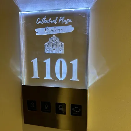 Hotel Boutique Cathedral Plaza Residences Room For Rent Downtown-3