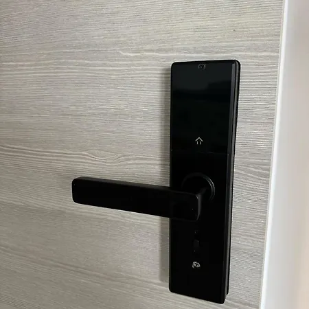 Zip Apartments-3