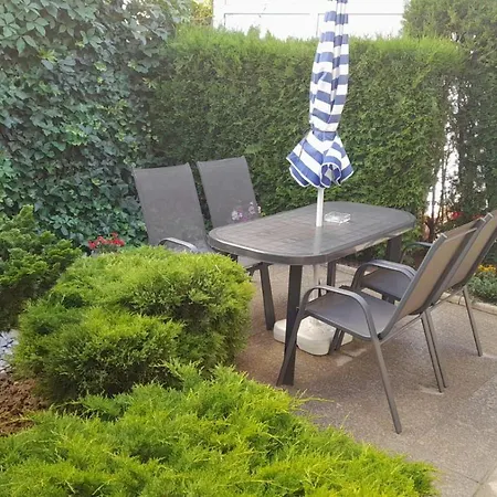 Emma And Armin Apartments & Garden-3